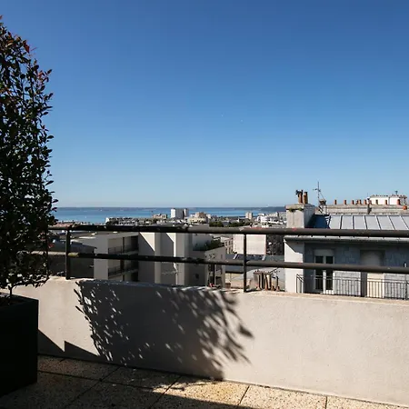 De Standing Au Centre-ville Avec Vue Terrasse Et Garage Appartamento *