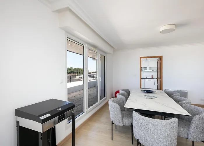 De Standing Au Centre-ville Avec Vue Terrasse Et Garage * 布雷斯特