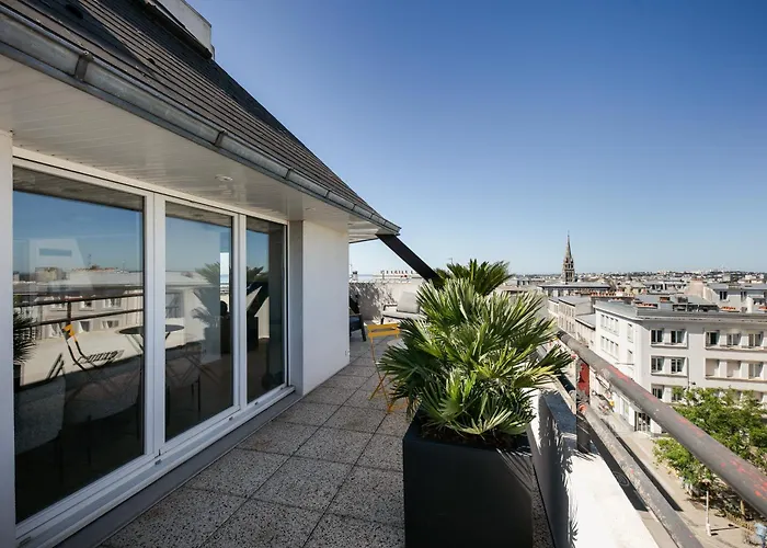 De Standing Au Centre-ville Avec Vue Terrasse Et Garage Appartamento *