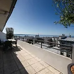 De Standing Au Centre-ville Avec Vue Terrasse Et Garage Brest