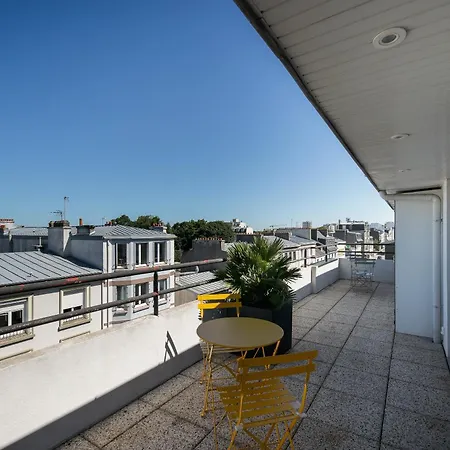 De Standing Au Centre-ville Avec Vue Terrasse Et Garage Appartement *