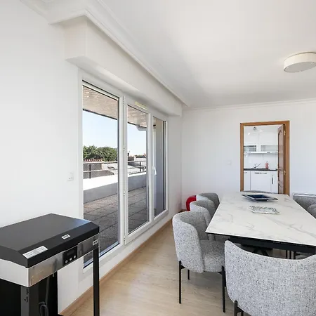 De Standing Au Centre-ville Avec Vue Terrasse Et Garage * Brest