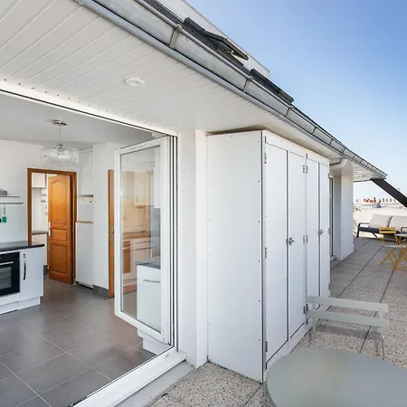 De Standing Au Centre-ville Avec Vue Terrasse Et Garage * Brest