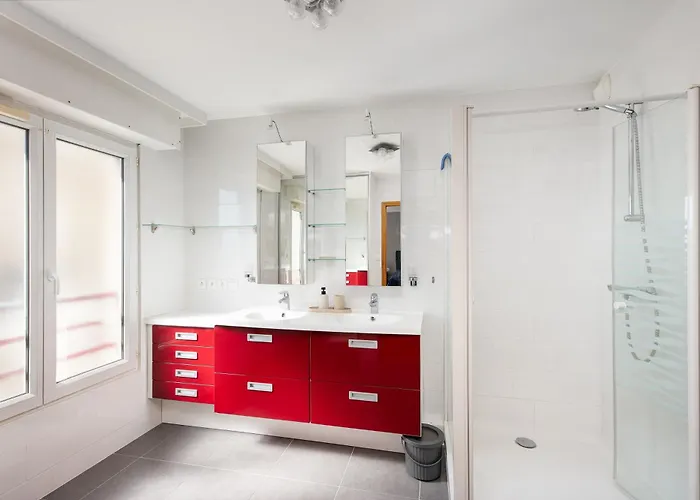 De Standing Au Centre-ville Avec Vue Terrasse Et Garage Apartman *