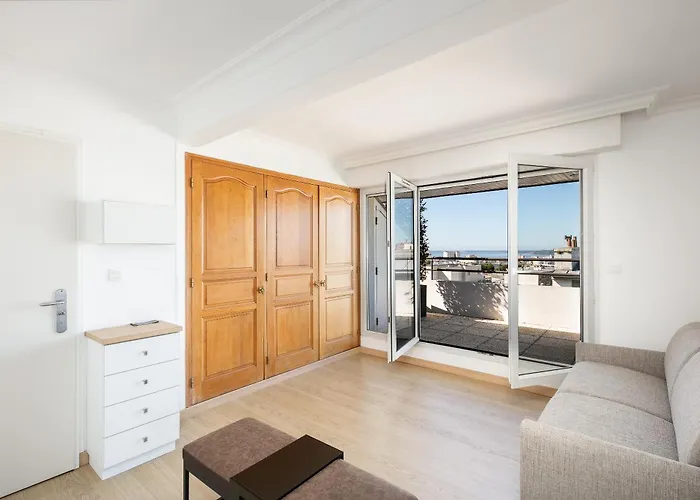 De Standing Au Centre-ville Avec Vue Terrasse Et Garage Apartman