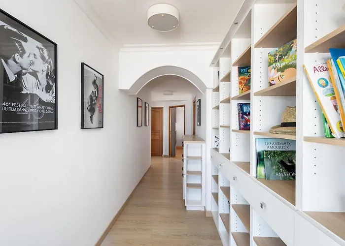 De Standing Au Centre-ville Avec Vue Terrasse Et Garage *